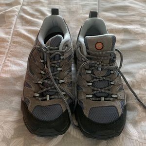 Hiking shoes